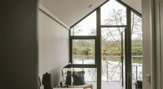 Номер Standard Water Cabin - 10 Mins from Bath (New listing)