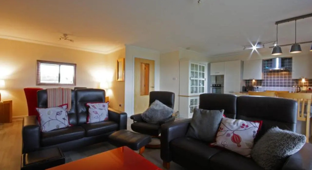 Апартаменты Fairway Apartment