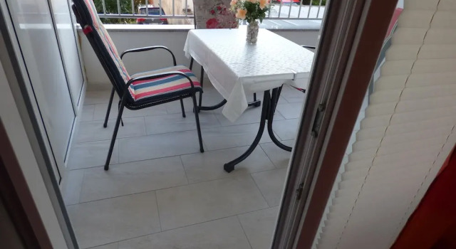 Студия с балконом и с видом на город Studio With Sea View for 2-3people by the Water