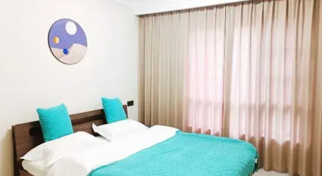 Люкс Luxury с 3 комнатами Muzi Yaju Homestay (Guilin Luhu International Peanut Tang Store)