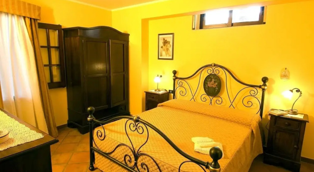 Beautiful Holiday Home Near Collesano With Swimming Pool, Book Hotel Hotels in Sicily with a Pool, Swimming Pool