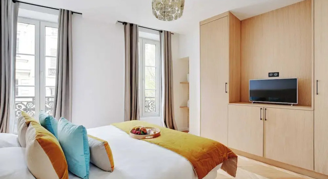 Spacious Apartment - 2br/6p - Le Marais, Забронировать Апартаменты/квартира Париж Иль-де-Франс, рядом с Станция метро Rambuteau