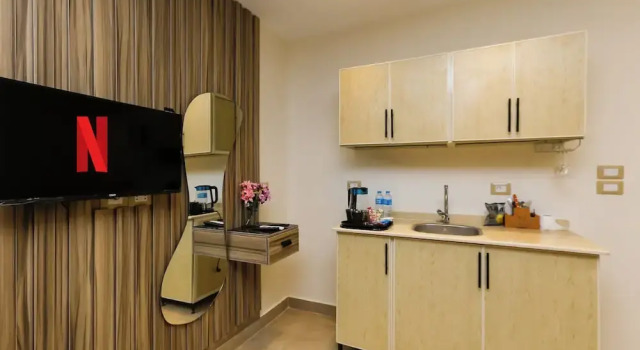 Люкс Full Pyramids View Apartment with Balcony For 8 P