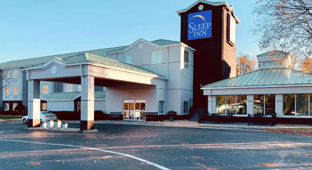 Кровать в общем номере Sleep Inn Historic Williamsburg