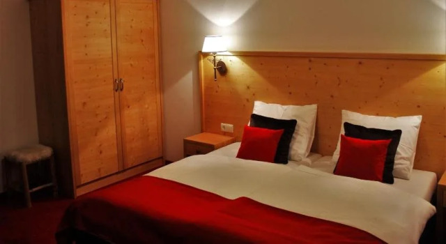 Bed & Breakfast Alpenzeit Flachau, Rezerwuj Hotel Hotele w Salzburg z parkingiem, Parking