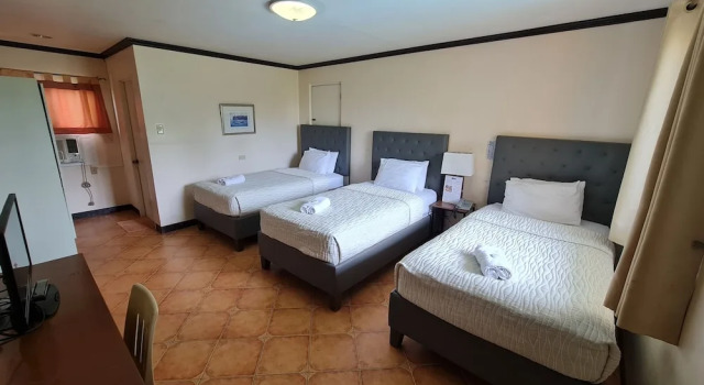 Standard Dreier Zimmer mit Balkon Marvin's Seaside Inn