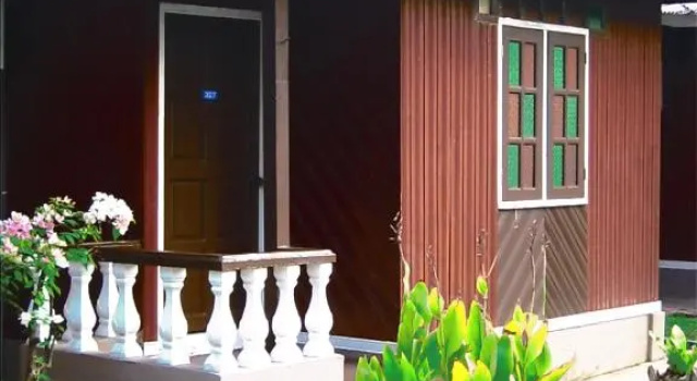Двухместный номер Deluxe с балконом и с красивым видом из окна Eastana Cherating Beach Resort