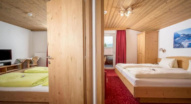 Familienhotel Central, Забронировать Отель Санкт-Йоганн Кицбюэль