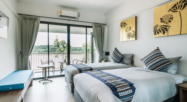 Двухместный номер Deluxe с балконом и с видом на реку Fortune Riverview Hotel Chiang Khong