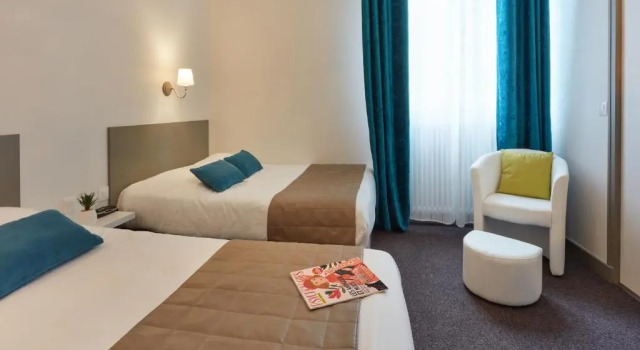 Четырёхместный номер Standard Hotel De La Pommeraie