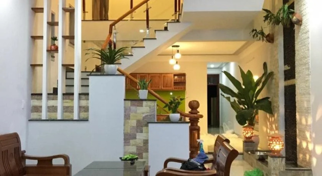 Loc Khang Homestay, Забронировать Отель «постель и завтрак» Камтхань Хойан