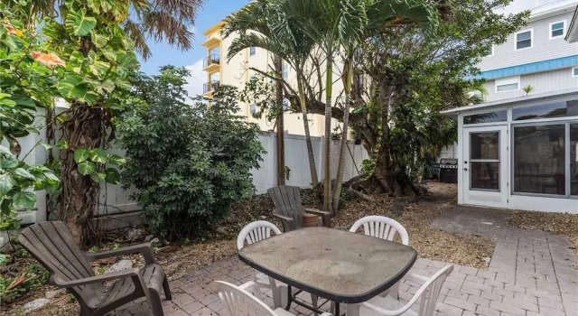 Seahorse 3, 3 Bedrooms, Sleeps 8, Pet Friendly, Heated Pool, Забронировать Отель Отели в центре Форт-Майерс-Бич, в центре