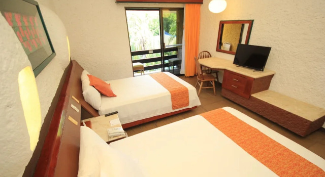 Двухместный номер Superior с балконом Hotel Ciudad Real Palenque