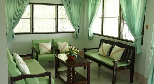 Lamphun Garden Home, Забронировать Отель Лампхун Lamphun Province