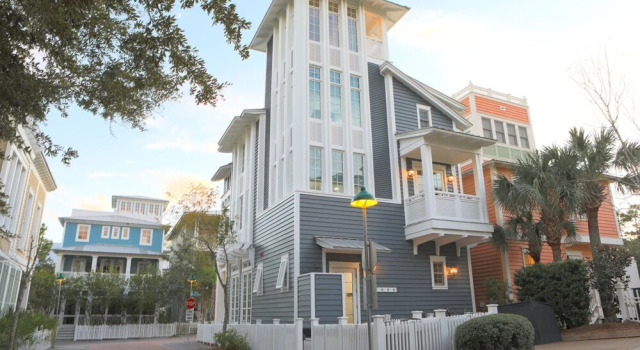Our Happy Place - 50 Venice Circle by Dune Vacation Rentals