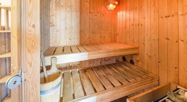 Stone Cottage with Sauna & Hot Tub near Cave of Lorette in Rochefort