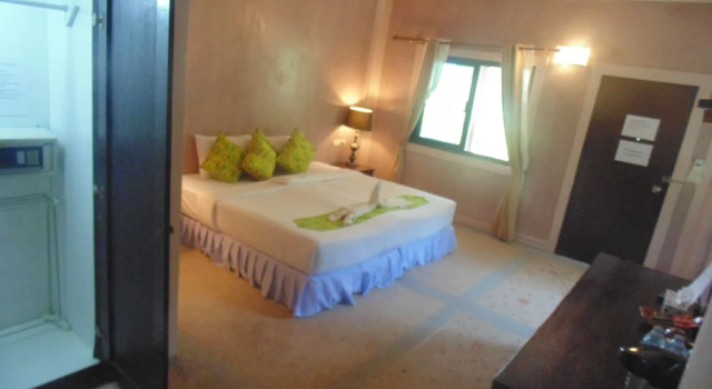 Номер Superior с балконом Aonang Cliff Mountain New Resort