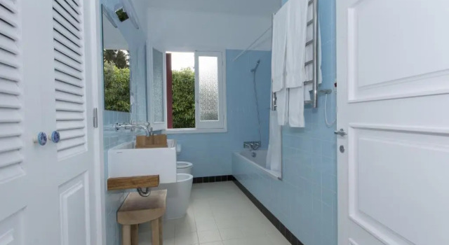 Коттедж Lake View House