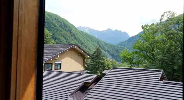 Номер Standard с видом на горы Nakanoyu Onsen Ryokan