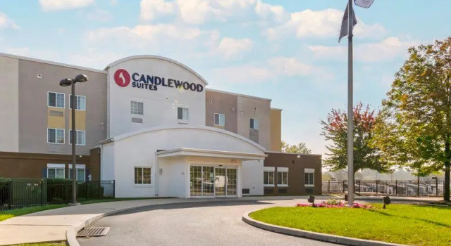 Кровать в общем номере Candlewood Suites Reading by IHG