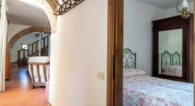 Коттедж с видом на окрестности Casa La Cedrina Pool Lornano