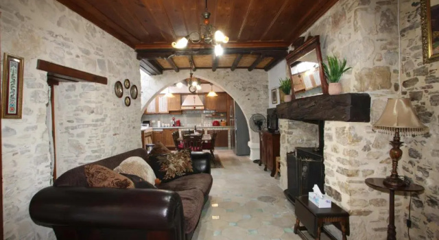 Afames House - Beautiful Traditional House