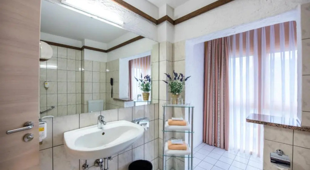 Двухместный номер Standard CONTEL Hotel