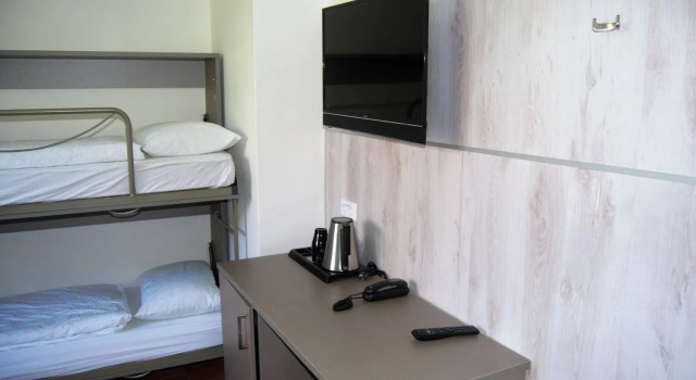 Hotel Canarino, Забронировать Отель Отели в центре Рива-дель-Гарды с завтраком, отели в центре Рива-дель-Гарды с завтраком
