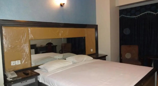 Hotel Sky Towers