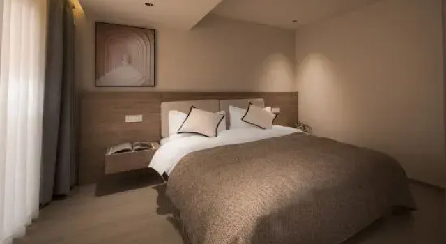 Люкс Luxury Dali · Star Hideaway | Mirage Sunset Mirror Lakeside Resort Hotel (Erhai Lake Branch)