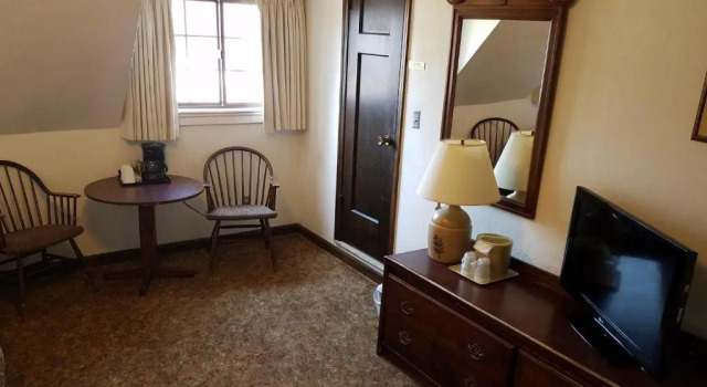 Четырёхместный номер Standard Potawatomi Inn & Cabins