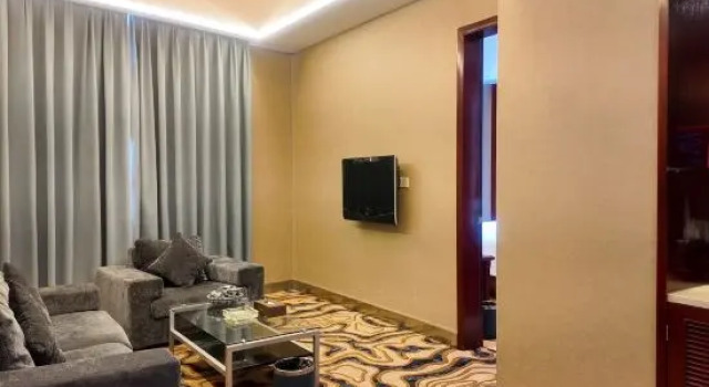Люкс Executive с 2 комнатами Yingbai Hotel (Foshan Creative Industrial Park Jihua 4th Road)