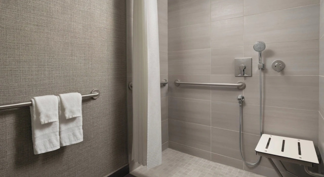 Двухместный номер Classic с балконом Warner Center Marriott Woodland Hills