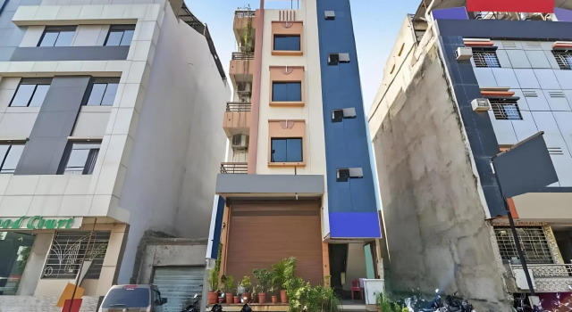Hotel Kalash (Opp Railway Station) Ujjain, Забронировать Отель Отели штата Махараштры 3 звезды, 3*