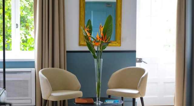 Двухместный номер Deluxe Hostellerie du Château des Fines Roches
