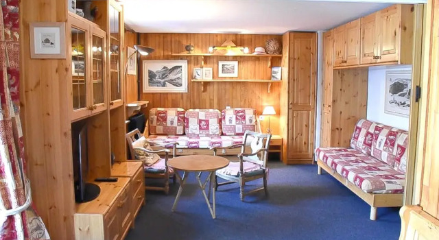 Apartment With one Bedroom in Val-d'isère, With Wonderful Mountain Vie, Prenota Appartamento Hotel a Alvernia con parcheggio, Parcheggio