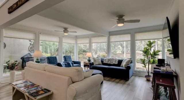 97 Fairway Villas 3 BR Sea Pines Beach, Забронировать Отель Хилтон-Хед-Айленд Lowcountry, рядом с Поля для гольфа Heron Point and Ocean Course