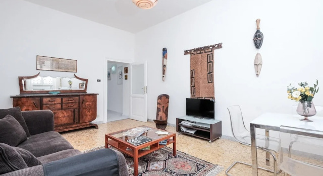 Domus Linda in Roma With 1 Bedrooms and 1 Bathrooms, Забронировать Отель Вокзал Термини , рядом с Вокзал Термини