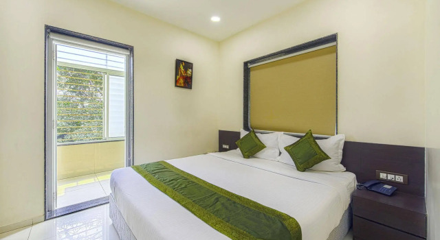 OYO 16703 Hotel The Platinum, Prenota Hotel Salt Lake City West Bengal