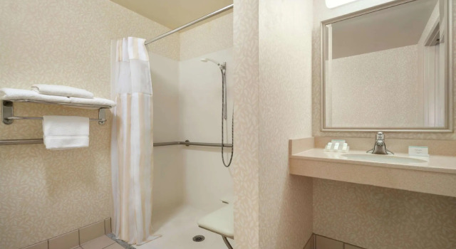 Двухместный номер Standard Hilton Garden Inn Wilkes-Barre
