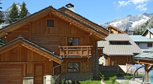 Odalys Chalet Le Loup Lodge, Забронировать Шале Коттеджи Ле-дез-Альп, рядом с Горнолыжный подъемник Кот Брун, Коттедж