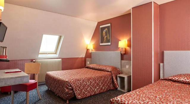 Трёхместный номер Standard Hotel Miramar