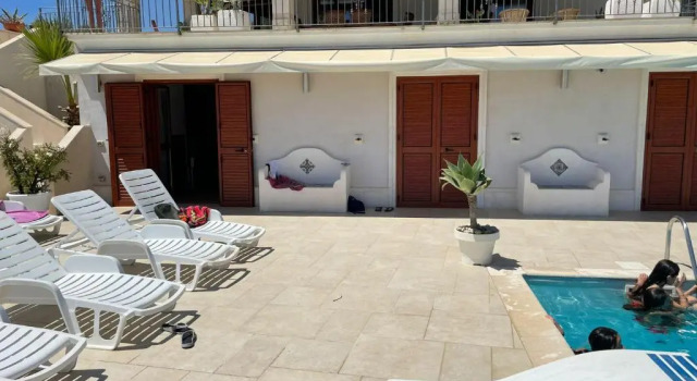 B&B Terrazze Chiaramontane Exclusive Resort, Book Hotel Hotels in Sicily with a Pool, Swimming Pool
