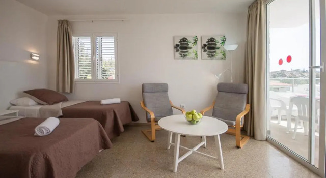 Студия Apartamentos LIVVO Tarahal