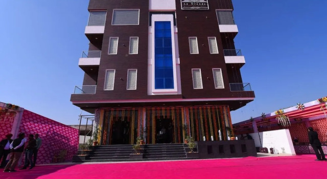 Hotel Le Grande, Забронировать Отель Отели штата Раджастхана с завтраком, Завтраки
