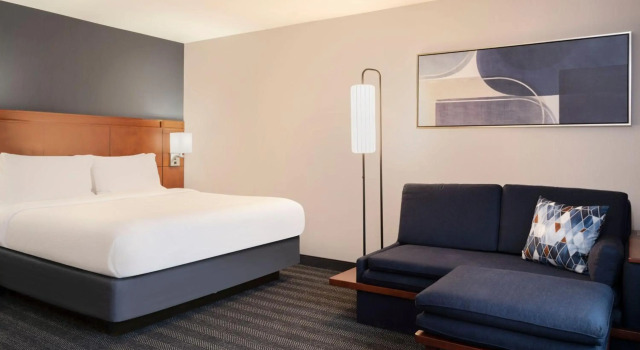Courtyard Columbus New Albany, 予約 ホテル New Albany Ohio