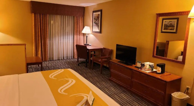 Люкс Quality Inn & Suites Wellington - Fort Collins