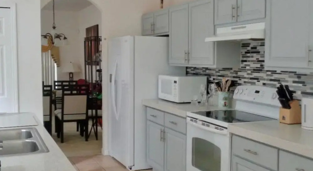Коттедж Charming 4-Bedroom Villa with Pool & Spa, Only 15 Minutes from Disney
