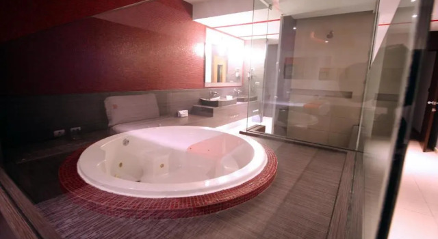 Люкс Deluxe Motel Via