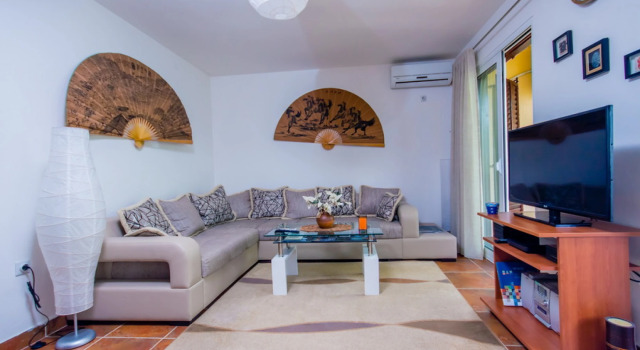 Apartment 5meters from Sea, Kotor, Забронировать Апартаменты/квартира Отели в центре Доброты, в центре